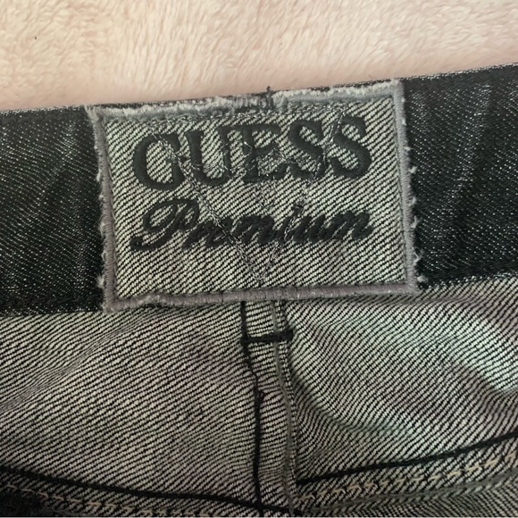 cute vintage y2k guess premium low rise denim mini skirt - Picture 3 of 4